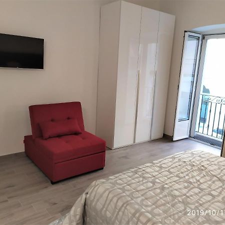 Casa Vacanze Dany Taranto Bagian luar foto