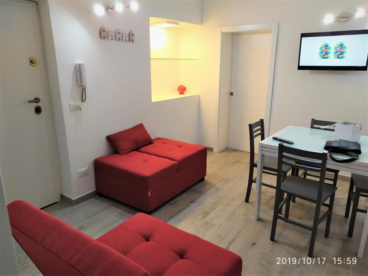 Casa Vacanze Dany Taranto Bagian luar foto