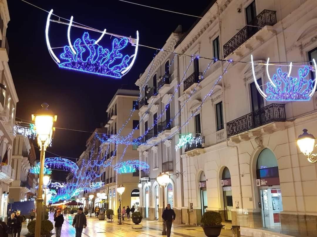 Casa Vacanze Dany Taranto Bagian luar foto